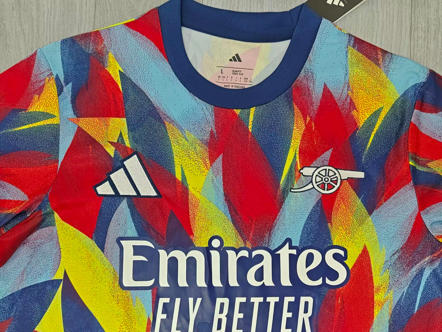 アーセナル 25-26 トレーニングシャツ ホームカラー おしゃれ サッカー プレゼントにもおすすめ