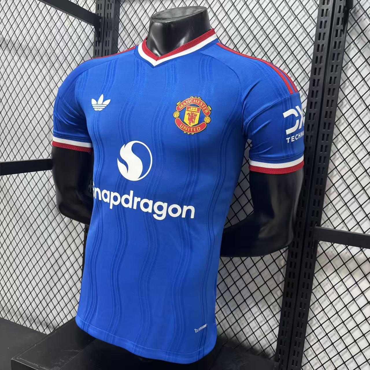[Sold Out] Liverpool 2025 Third Jersey, Short Sleeve, Premier League Style, No Number, Stylish, Stylish Gift, yuro10001