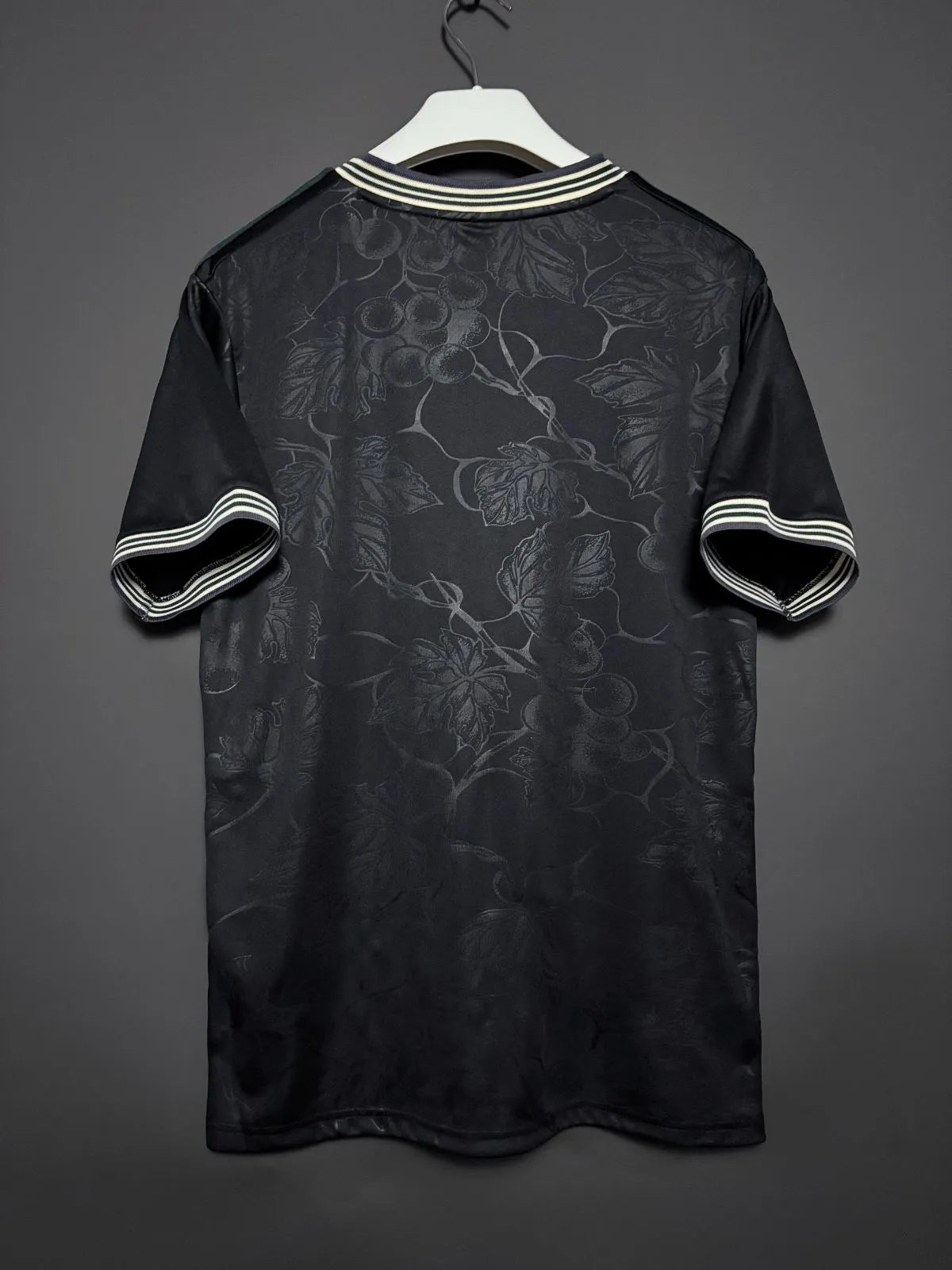 [Sold Out] Liverpool 2025 Third Jersey, Short Sleeve, Premier League Style, No Number, Stylish, Stylish Gift, yuro10001