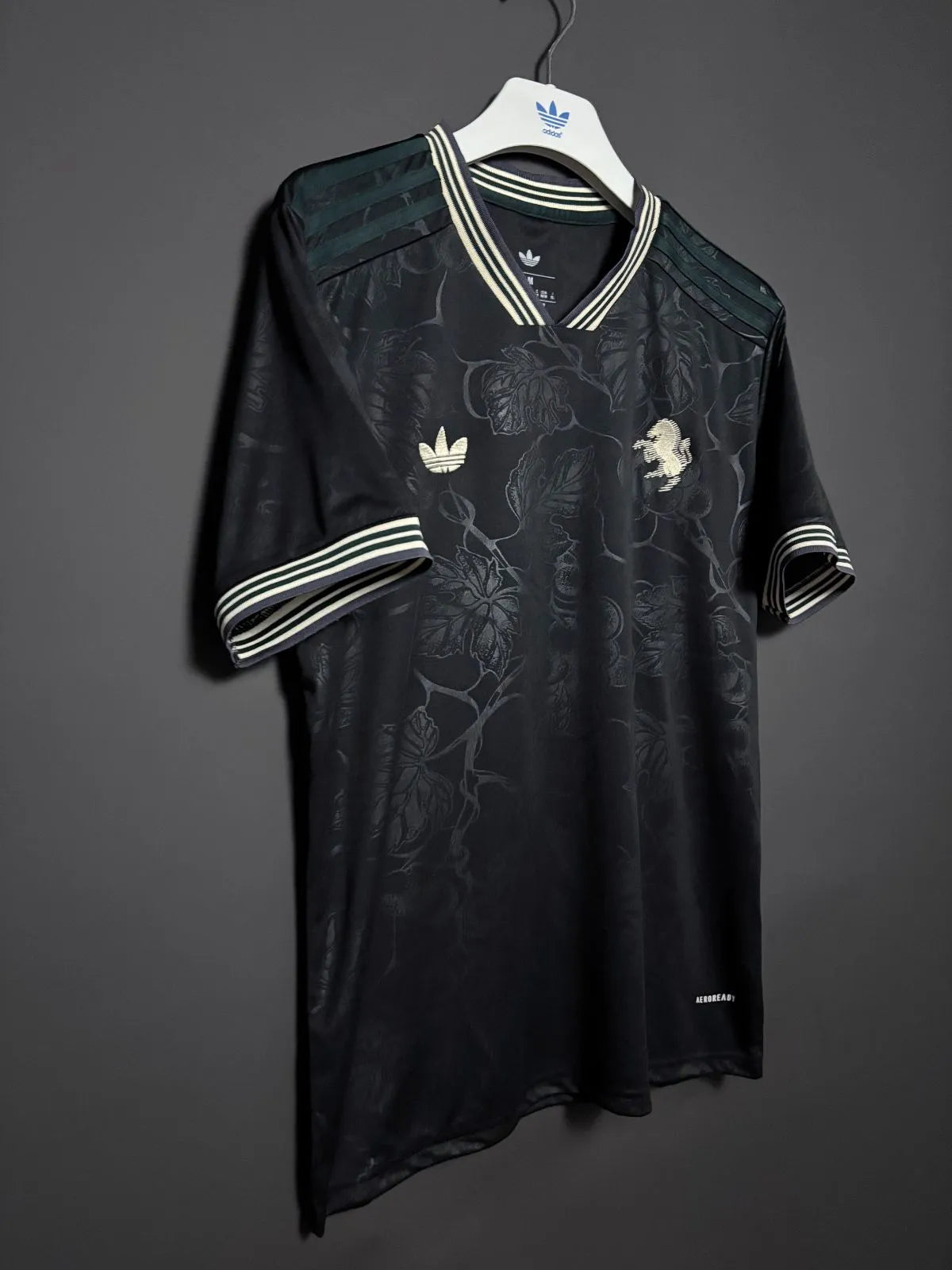 [Sold Out] Liverpool 2025 Third Jersey, Short Sleeve, Premier League Style, No Number, Stylish, Stylish Gift, yuro10001