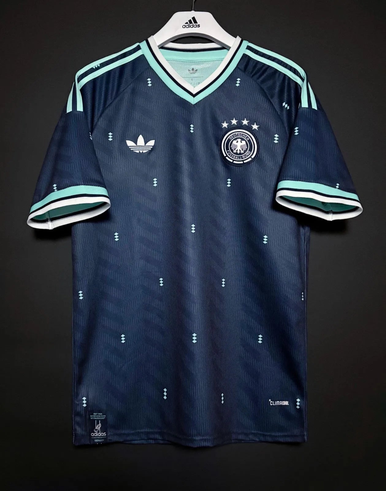 [Sold Out] Liverpool 2025 Third Jersey, Short Sleeve, Premier League Style, No Number, Stylish, Stylish Gift, yuro10001