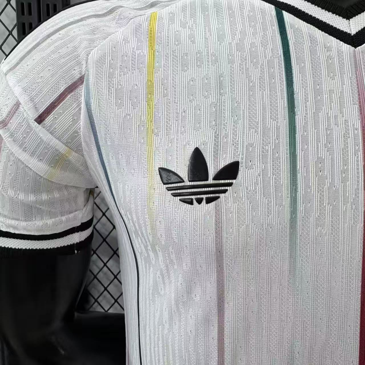日本代表 ユニフォーム 2026W杯　アウェイ　ユニフォーム レプリカ　侍ジャパン！