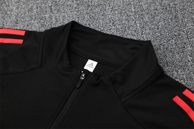 バイエルン  ブラック×レッド  トレーニングウェア  レジェンド セット販売のみ
