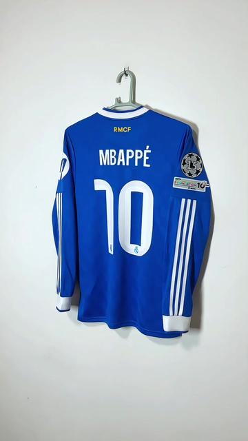 【今週特価】レアルマドリード 25-26 サンド　レプリカ長袖　サッカー ユニフォーム デザイン　おしゃれ レジェンド
