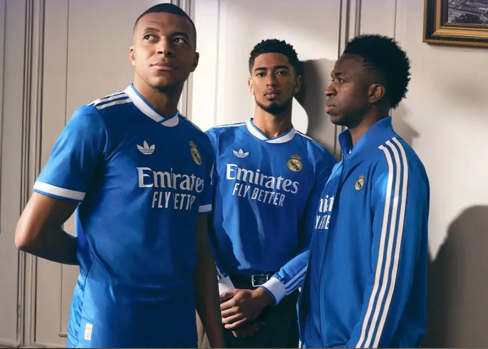 【今週特価】レアルマドリード 25-26 サンド　サッカー ユニフォーム デザイン　おしゃれ レジェンド UNXM0007